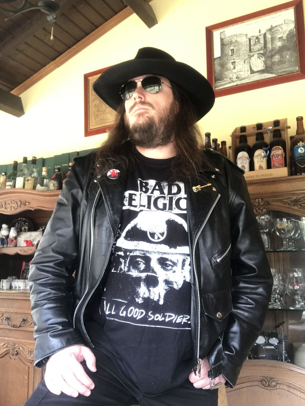 Interview avec le responsable du label "Armée de la Mort" : Entretien avec un MANIAKS 2 Interview avec le responsable du label "Armée de la Mort" : Entretien avec un MANIAKS