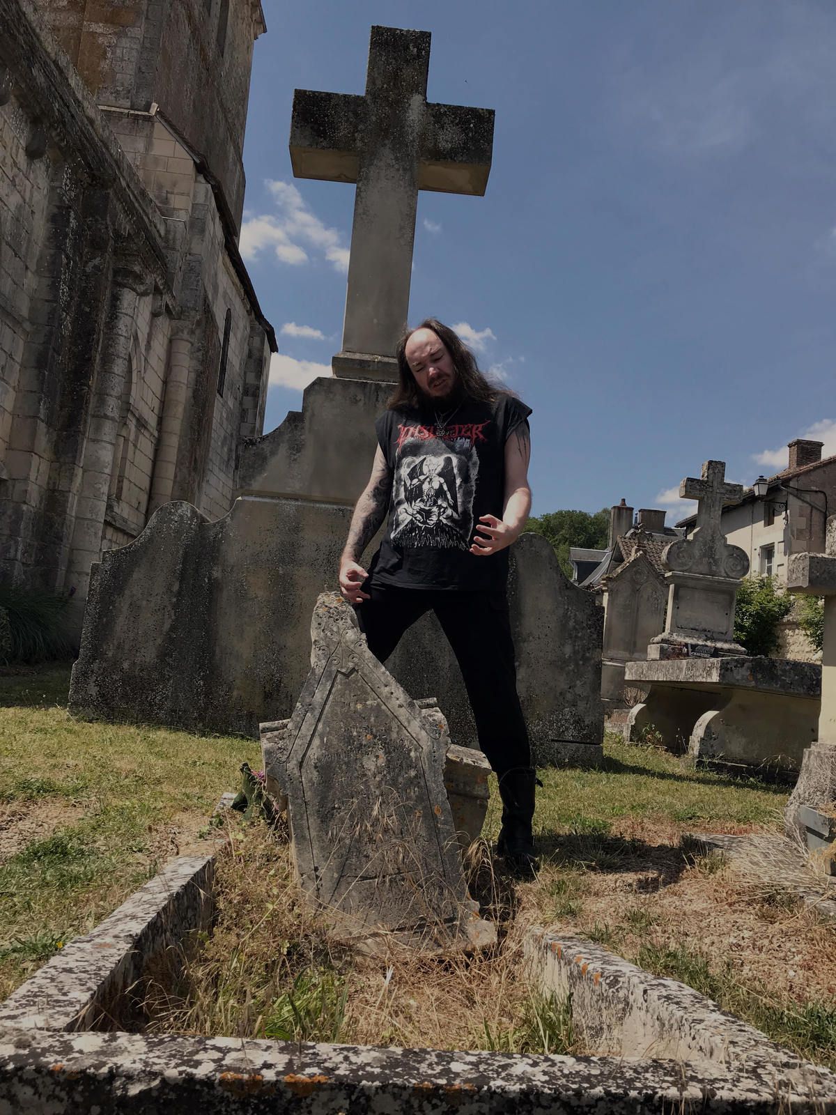 Interview avec le responsable du label "Armée de la Mort" : Entretien avec un MANIAKS 5 Interview avec le responsable du label "Armée de la Mort" : Entretien avec un MANIAKS