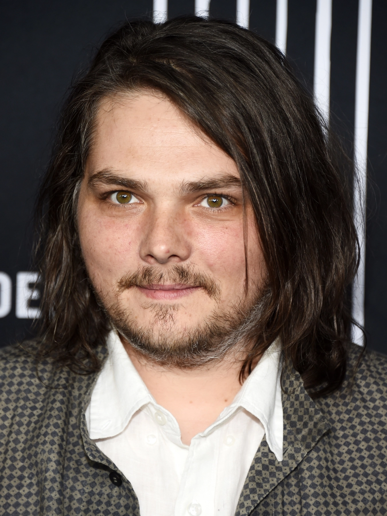 IBARAKI: ONIKIRI 15 GERARD WAY nous gratifie d‘une voix Black magnifique sur le somptueux « Ronin »