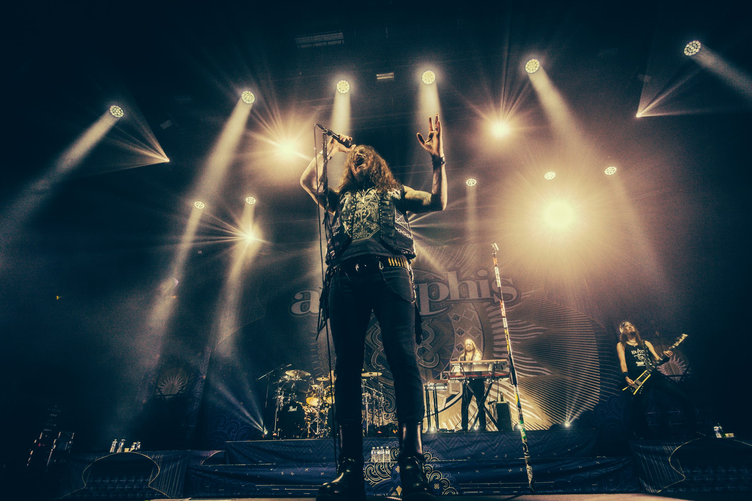 Amorphis live Olympia 22. Pic by Denis Goria