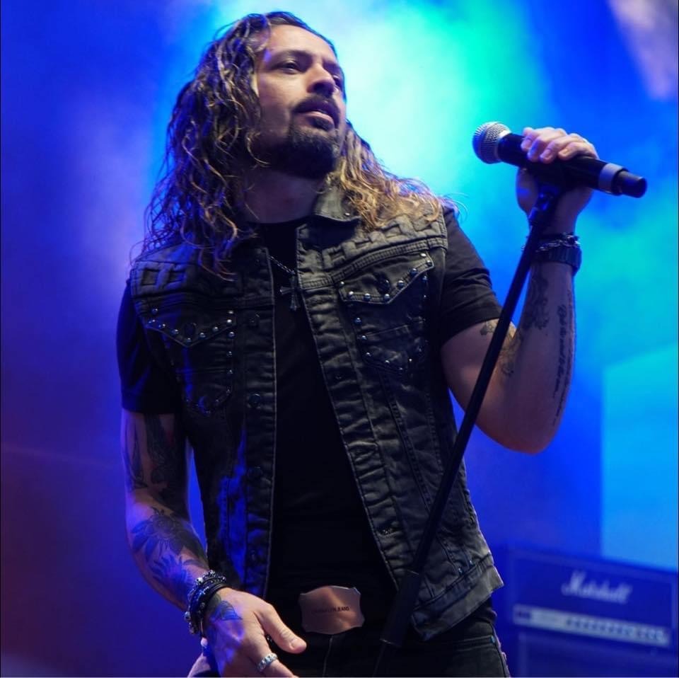 RONNIE ROMERO : HEAVY METAL A LA DIO 1 RONNIE ROMERO