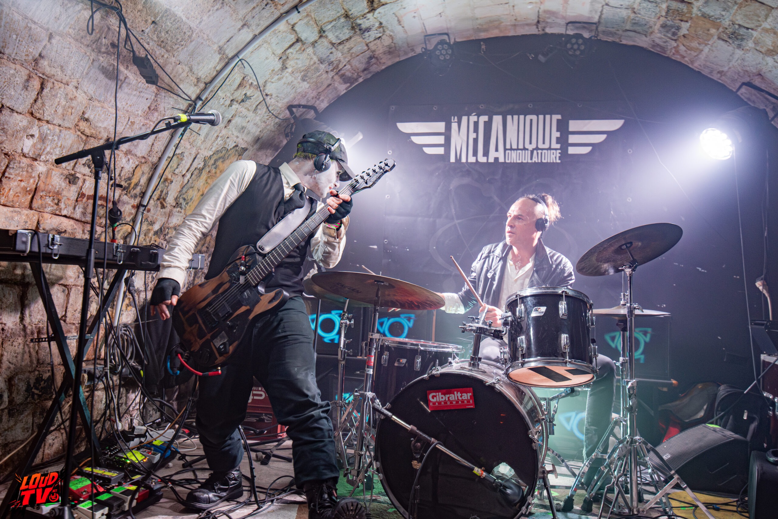 Les photos live de KLOAHK à Paris le 28/02 Mecanique Ondulatoire