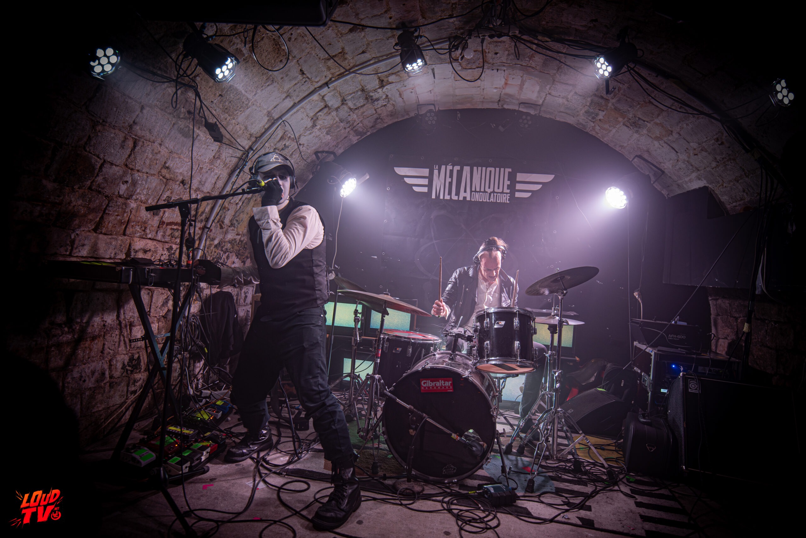 Les photos live de KLOAHK à Paris le 28/02 Mecanique Ondulatoire