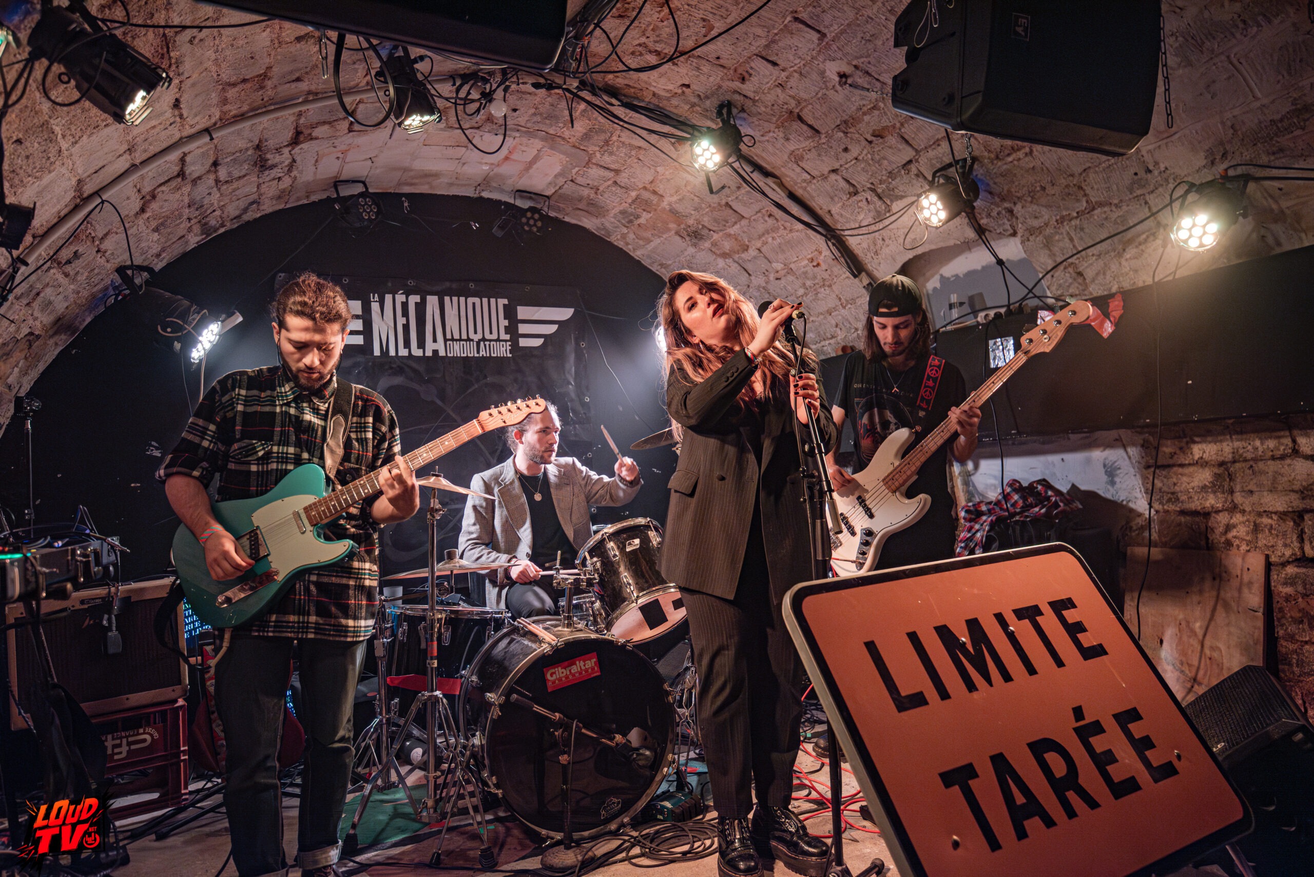 Les photos live de KLOAHK à Paris le 28/02 Mecanique Ondulatoire