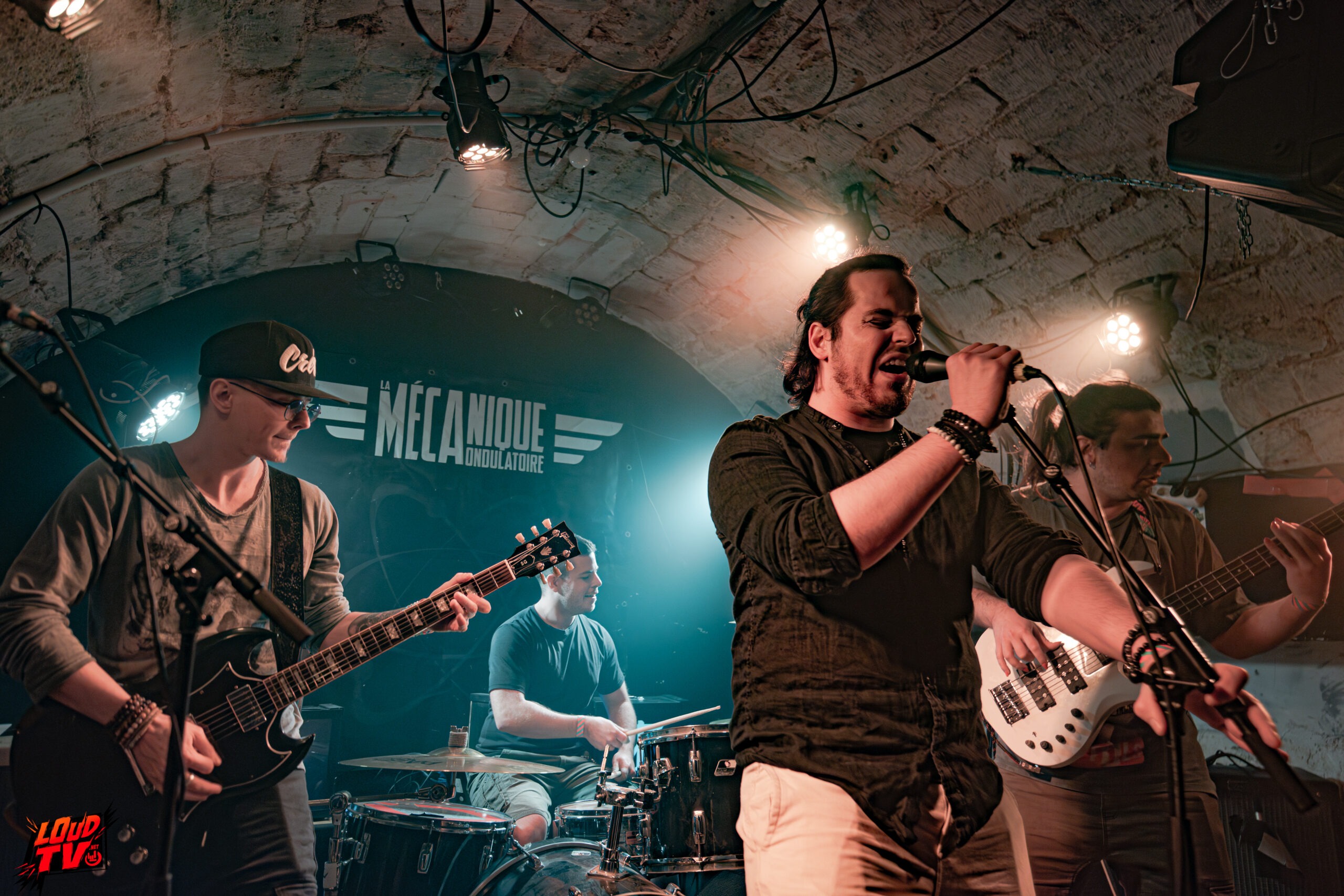 Les photos live de KLOAHK à Paris le 28/02 Mecanique Ondulatoire