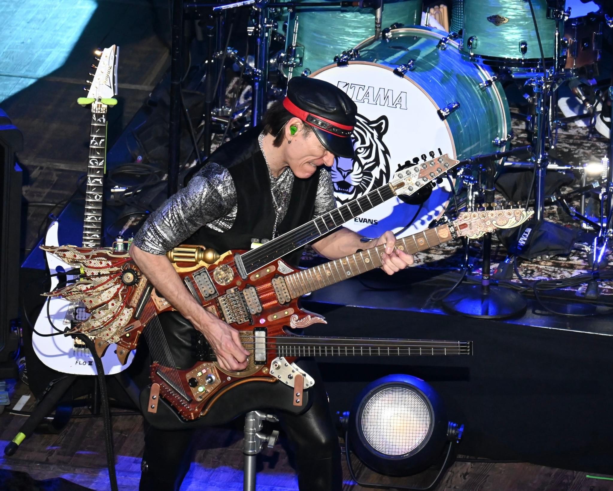 JOE SATRIANI/STEVE VAI : DEVOILENT UN TITRE DE LEUR COLLABORATION 3 STEVE VAI