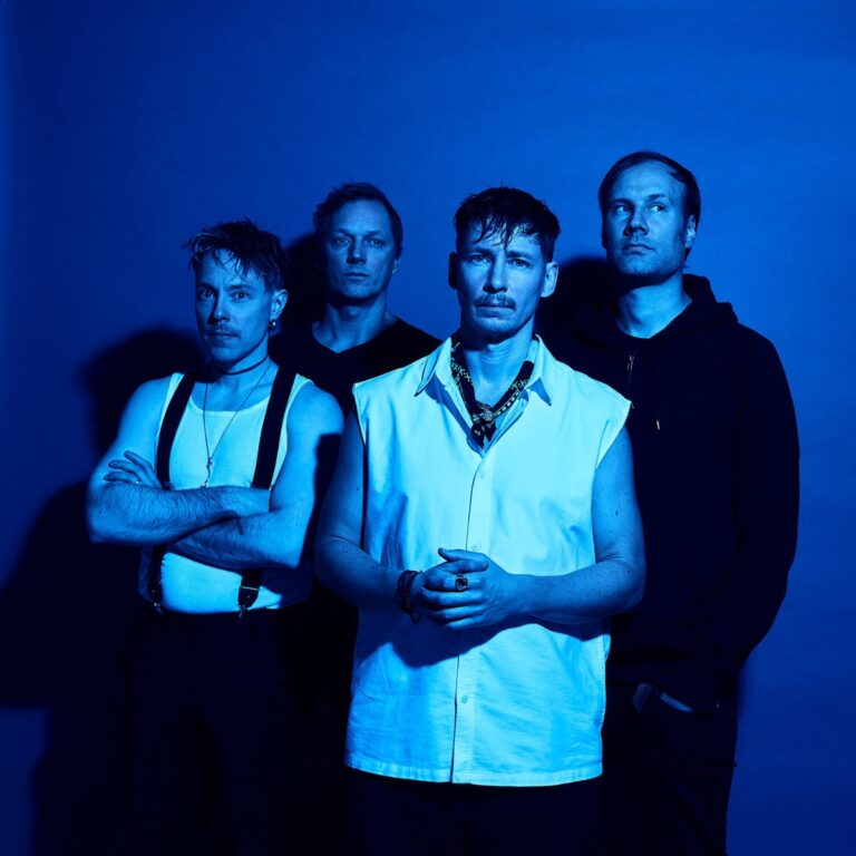 Moon shot band 2024