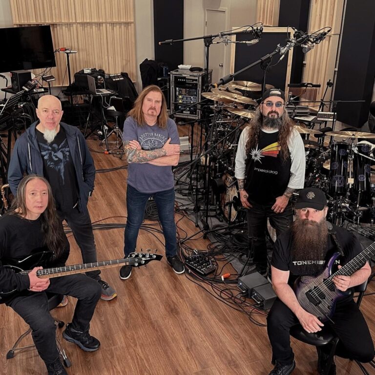 DREAM THEATER