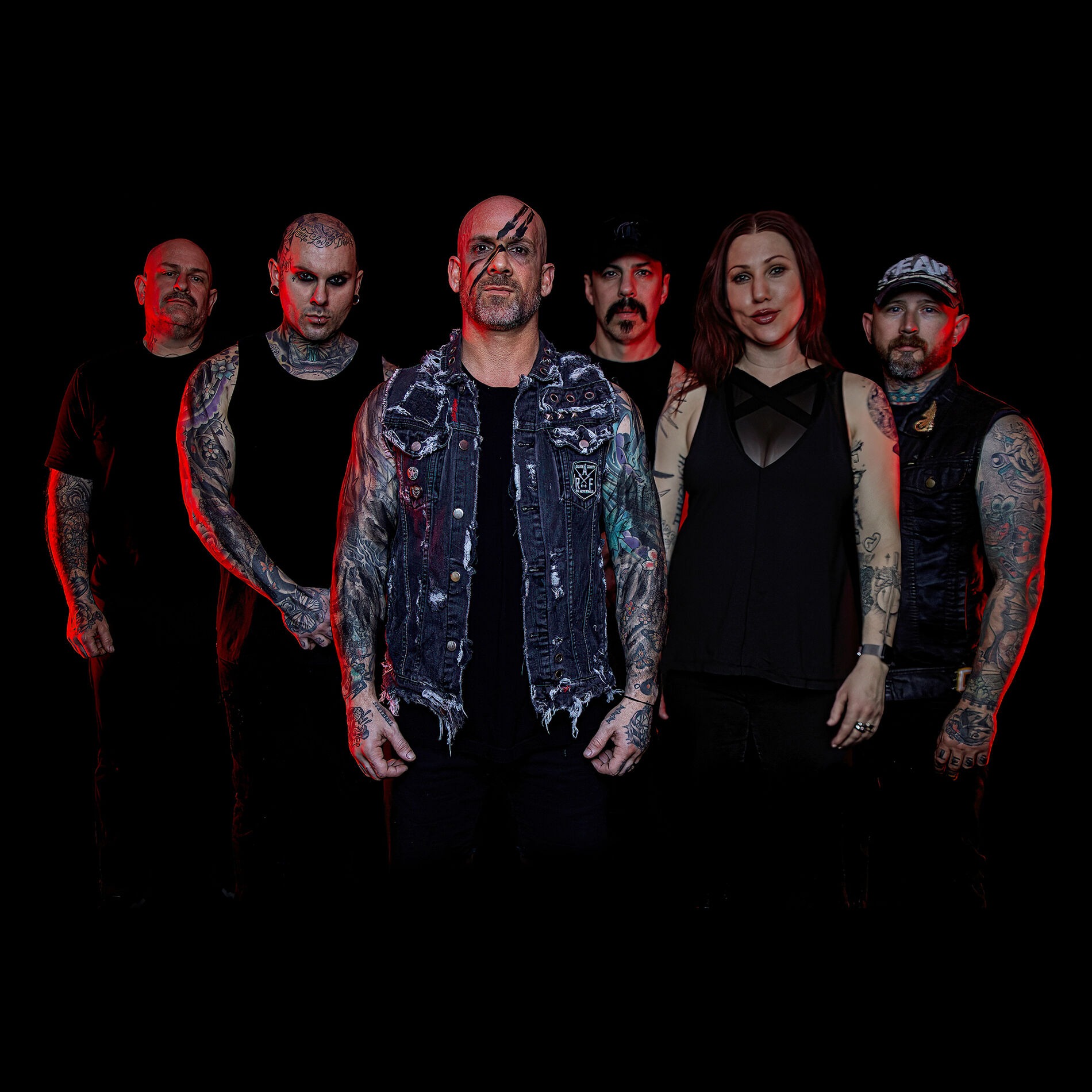 BLEEDING THROUGH : UNE GRELE DE DESTRUCTION 1 BLEEDING THROUGH