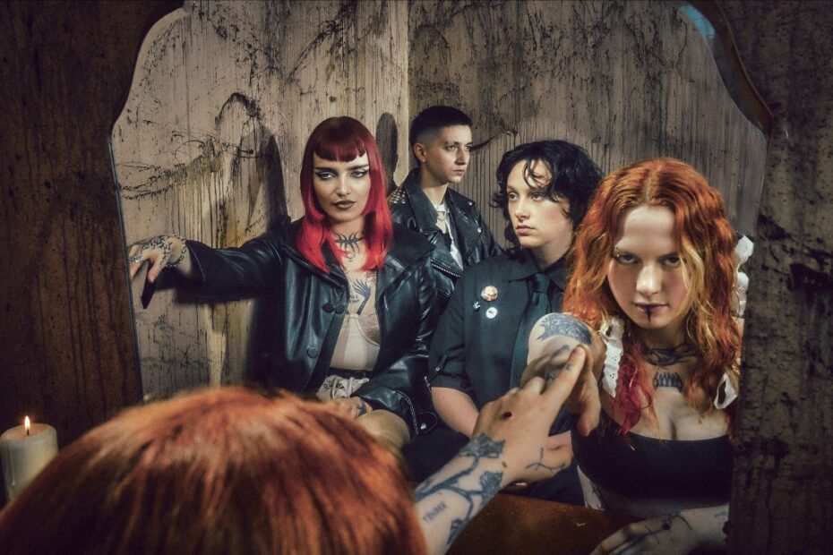 Witch Fever : "The Garden", nouveau single, FEVEREATEN sortira le 31 octobre 8 WITCH FEVER © Frank Fieber