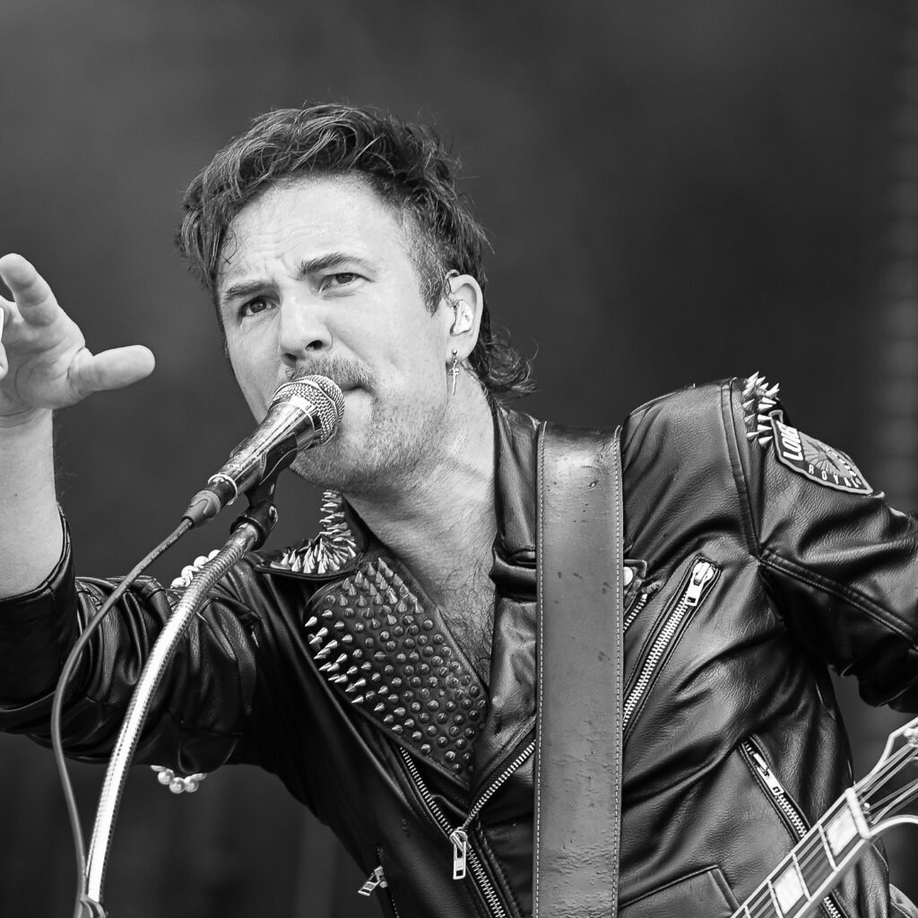 Adam Grahn de Royal Republic au Hellfest 2025 par David Torres