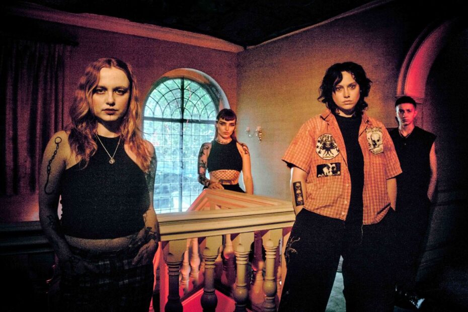 WITCH FEVER le quatuor de Manchester sort "FEVEREATEN" 6 WITCH FEVER © Frank Fieber