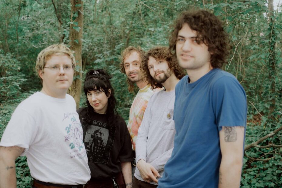 Wednesday © Graham Tolbert