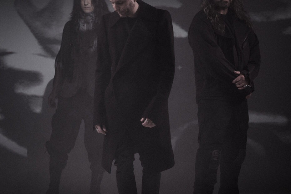 HEALTH © Mynxii White