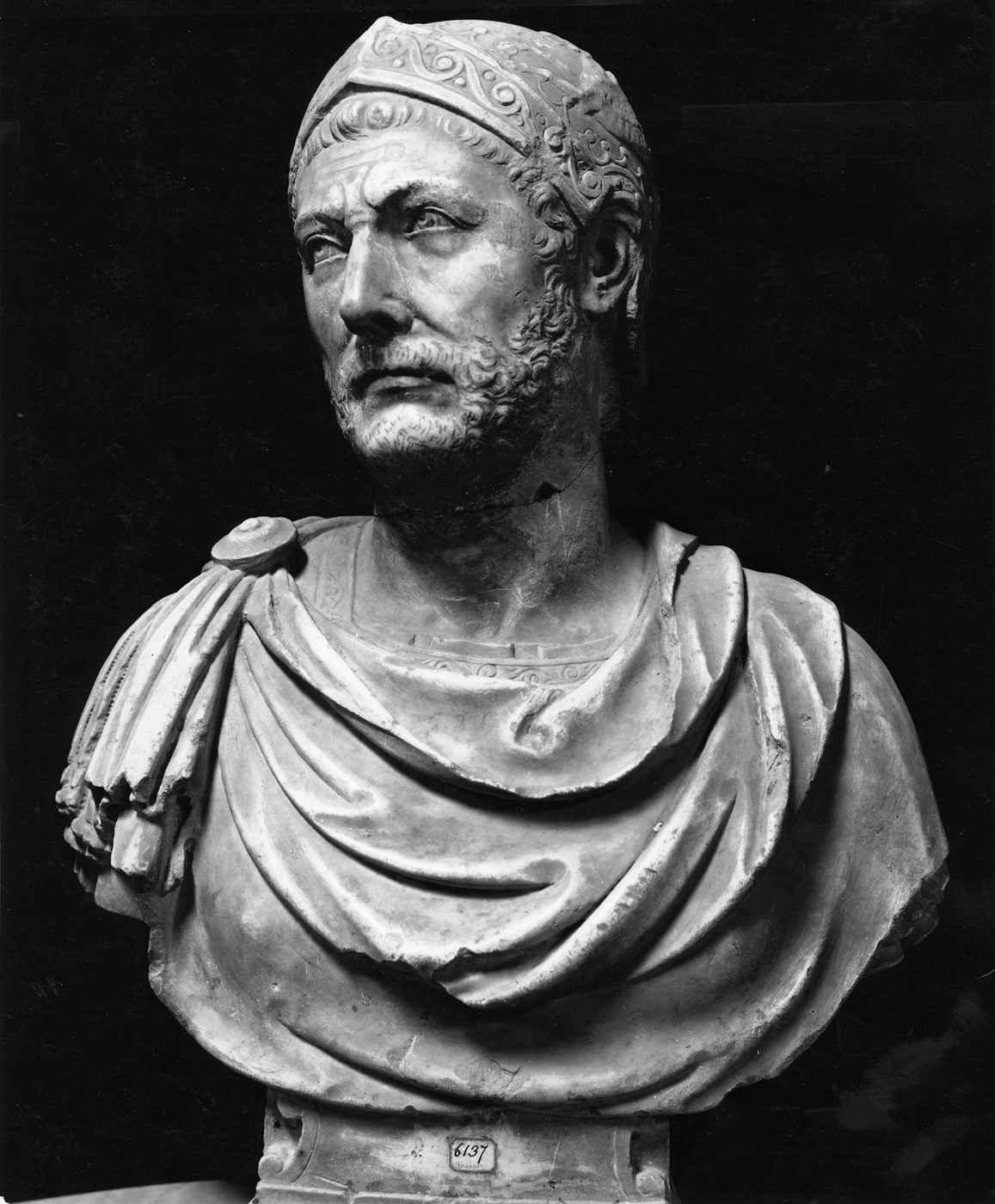 Hannibal_Barca_bust_from_Capua_photo