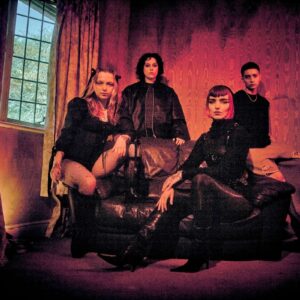 WITCH FEVER sort "SAFE", nouveau single du groupe anglais 1 WITCH FEVER © Frank Fieber