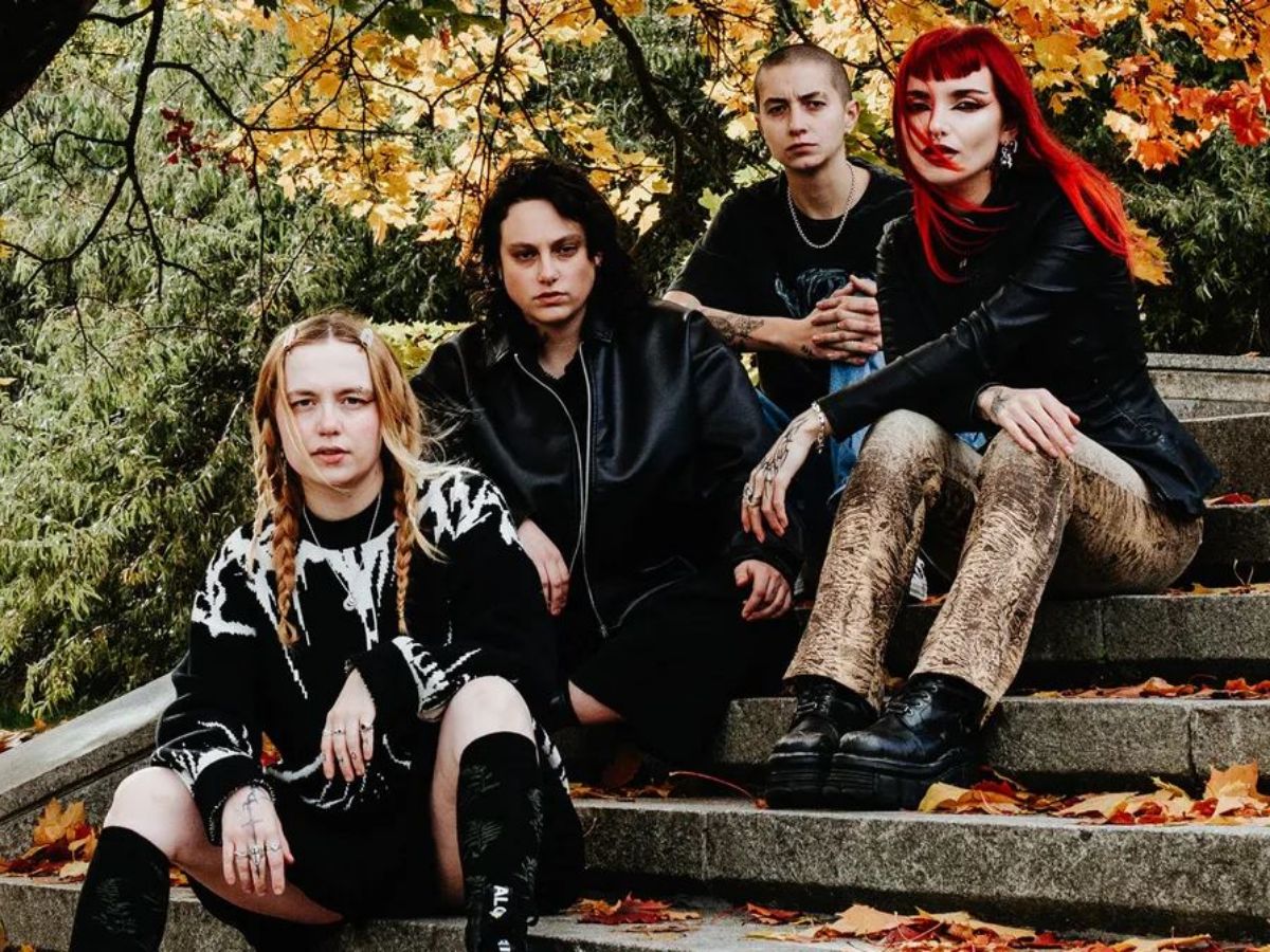 WITCH FEVER © Pearl Cook