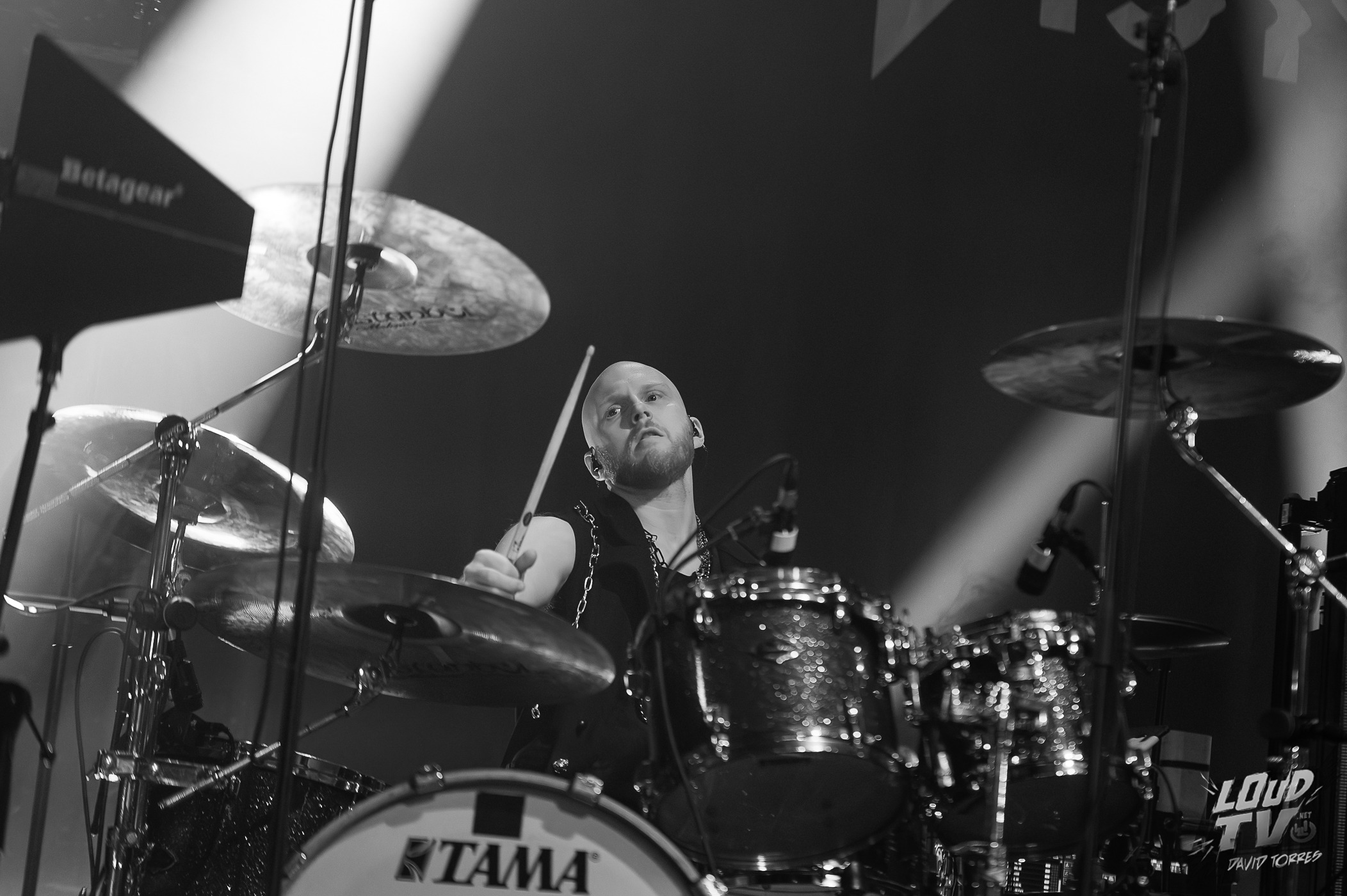 League of Distorsion 16