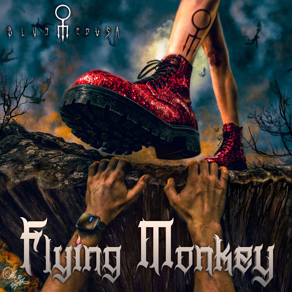 BLUE MEDUSA sort “FLYING MONKEY” 2 Blue Medusa artwork