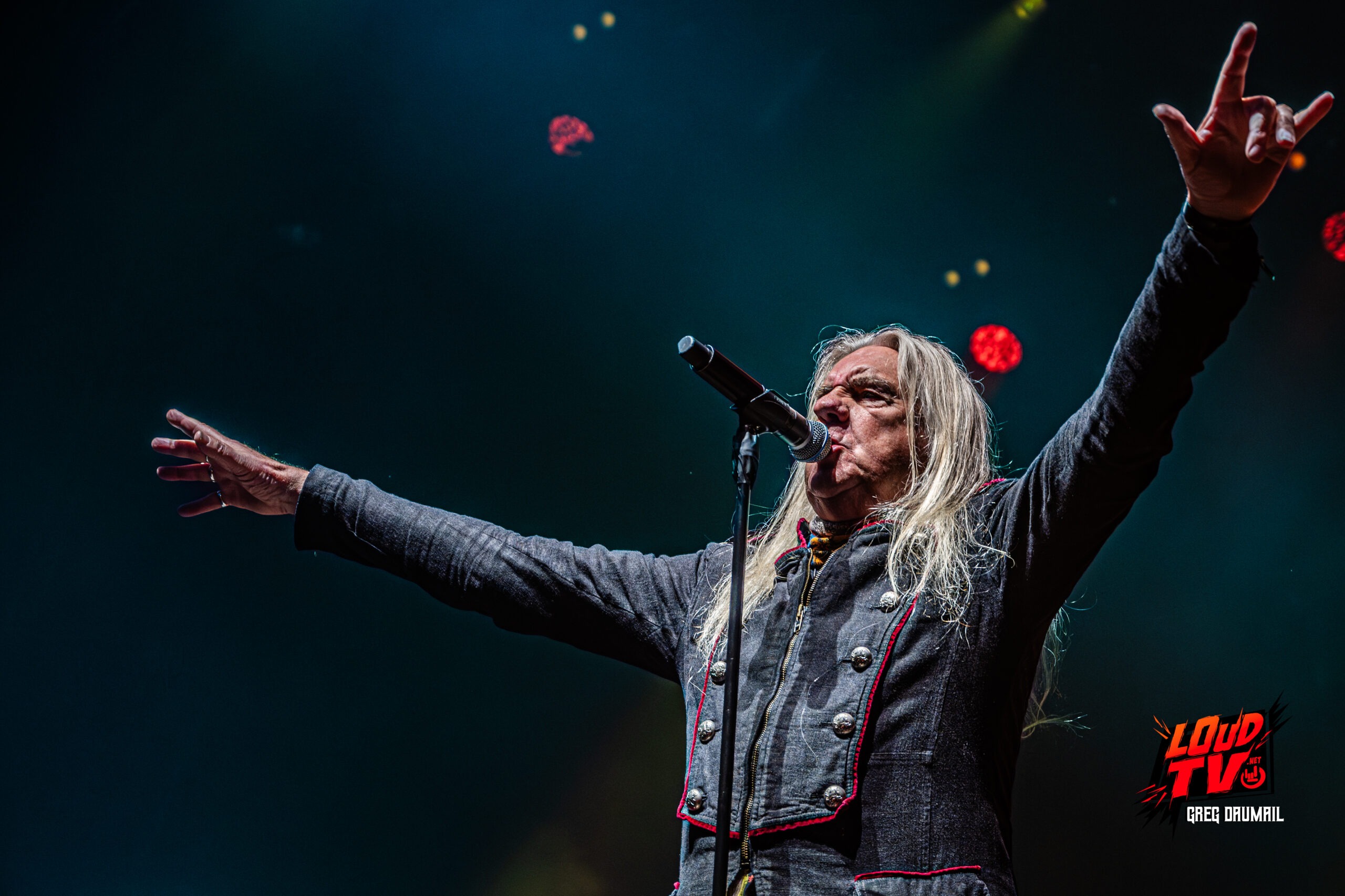 SAXON + SORTILEGE + OVERDRIVERS Paris Zenith 23 Saxon-Zenith Paris by Greg Daumail