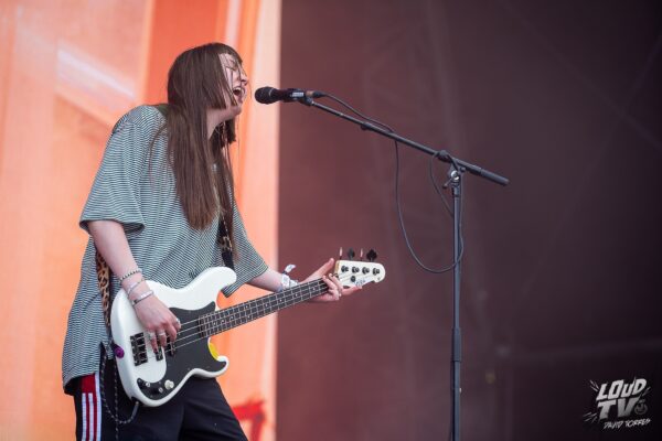Man Woman Chainsaw EUROCK-09