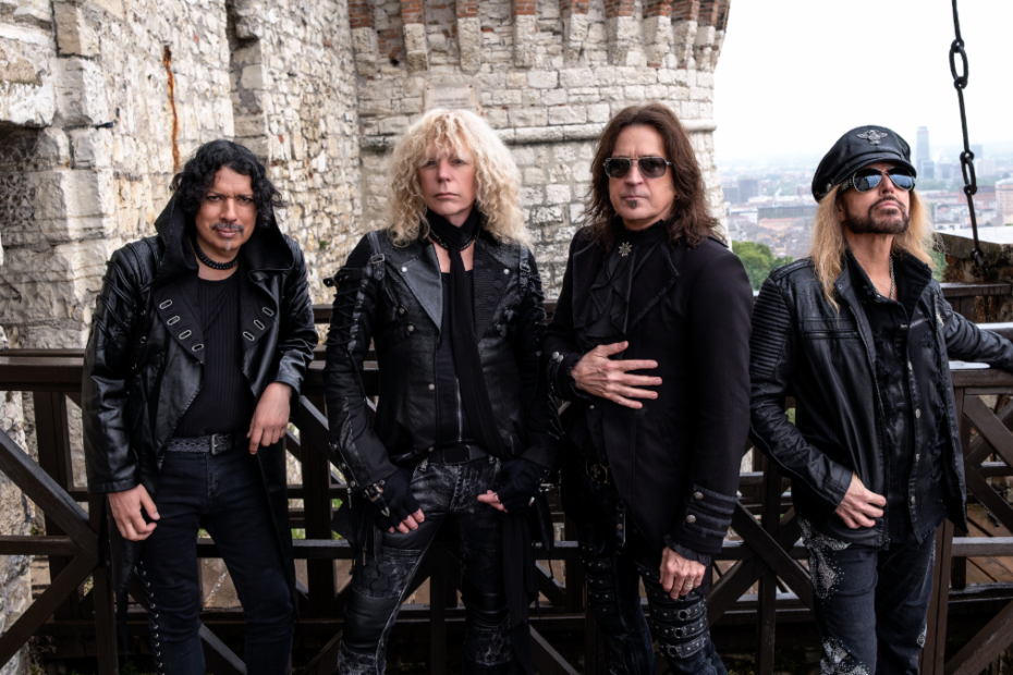 Stryper: 2 extraits de leur nouvel album "Thrones of Thorns" 3 Stryper 2026: Oz Fox, Matt Hurich, Michael Sweet, Robert Sweet
