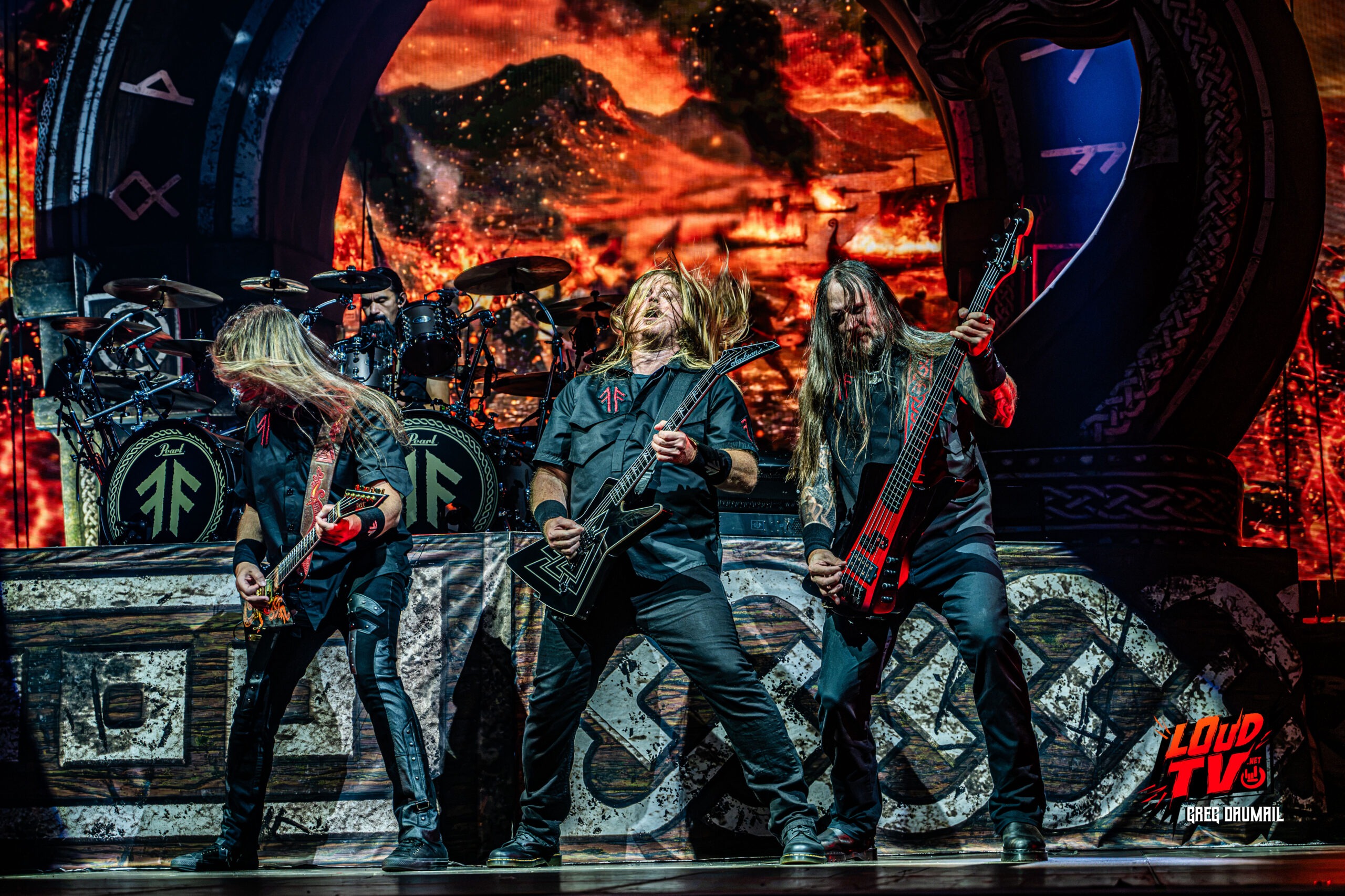 Amon Amarth-live Zenith Paris by Greg Daumail -