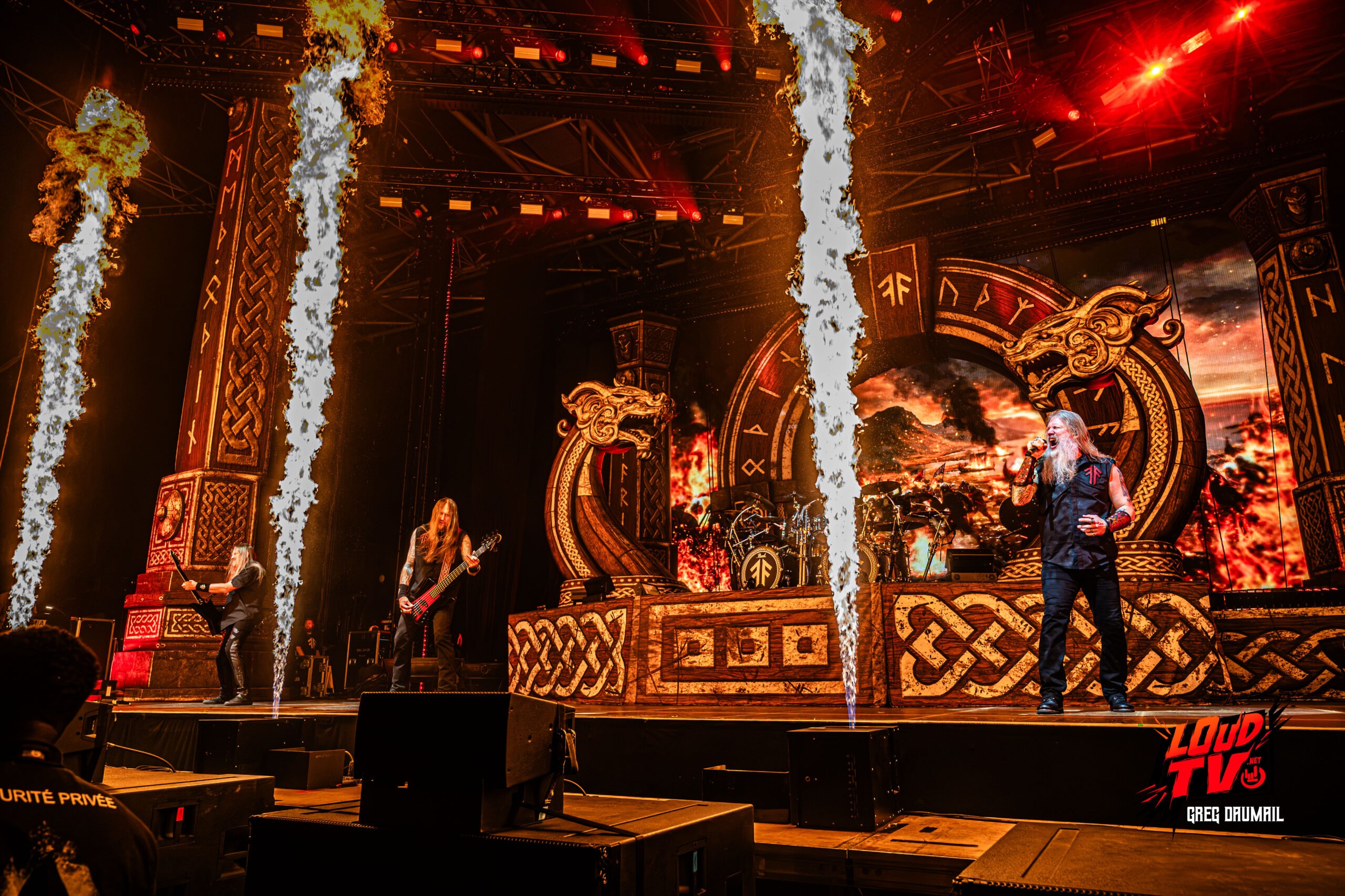 Amon Amarth-live Zenith Paris by Greg Daumail -
