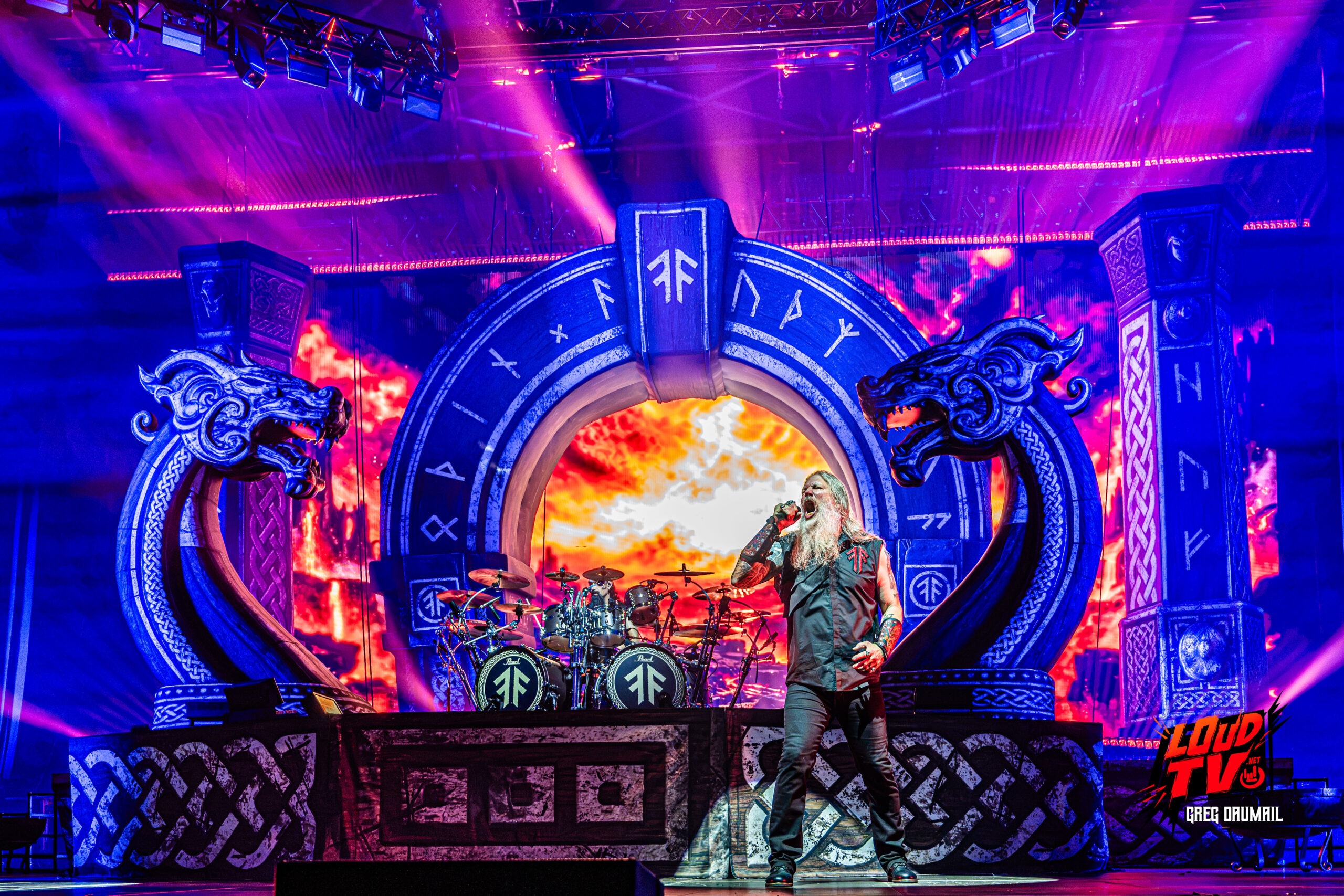 Amon Amarth-live Zenith Paris by Greg Daumail -