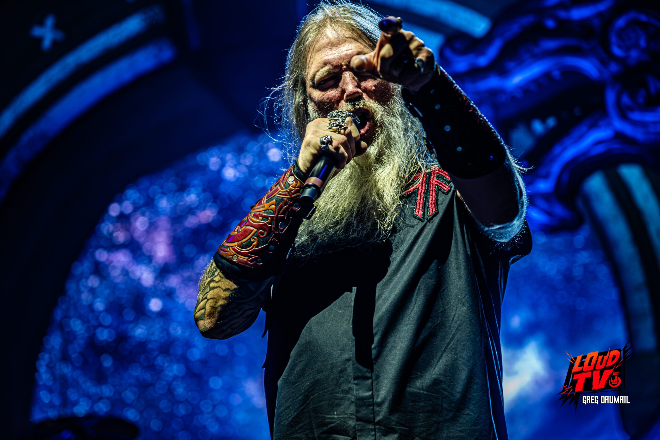 Amon Amarth-live Zenith Paris by Greg Daumail -